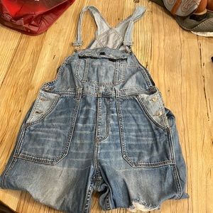 American Eagle 90s boyfriend Overalls M